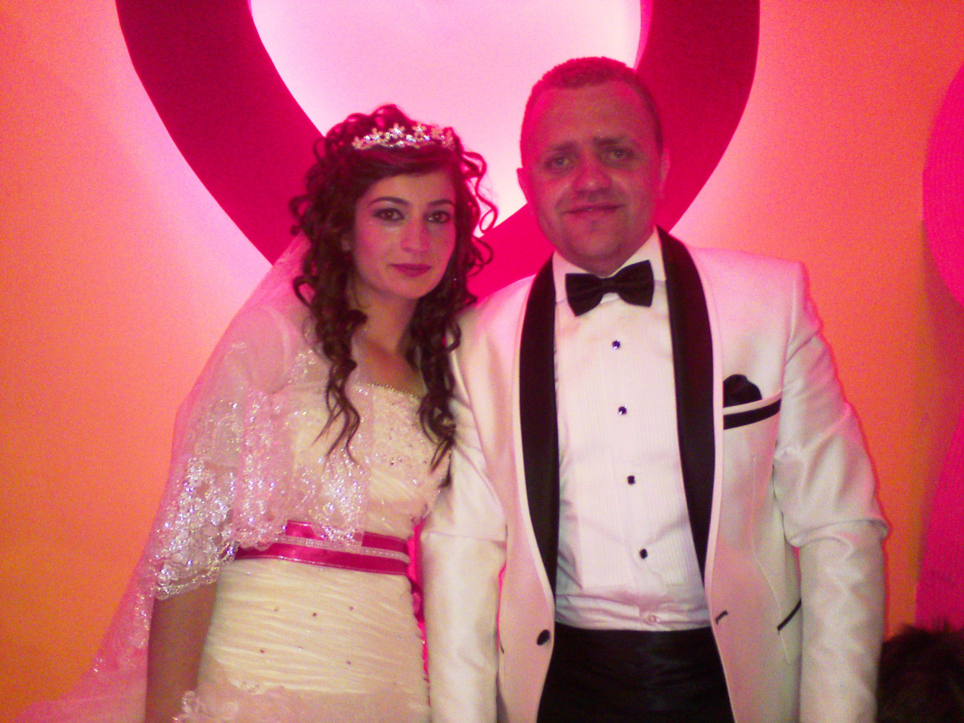 Meltem &  Celal Dnya Evine Girdi